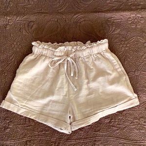 Shein shorts, size 4 but fits a bit small. Worn a few times.
